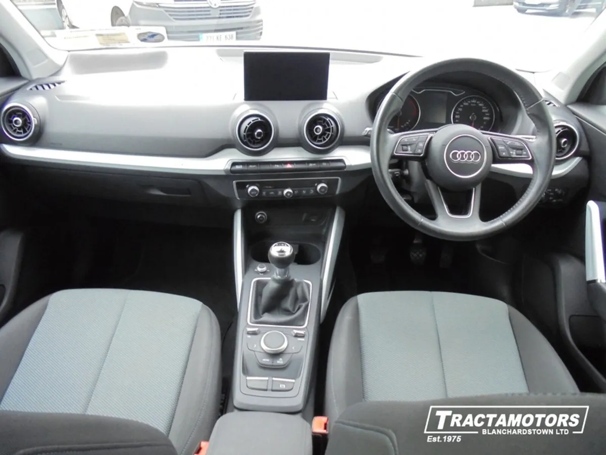Audi Q2 1.6 TDI 116 SE - Image 2
