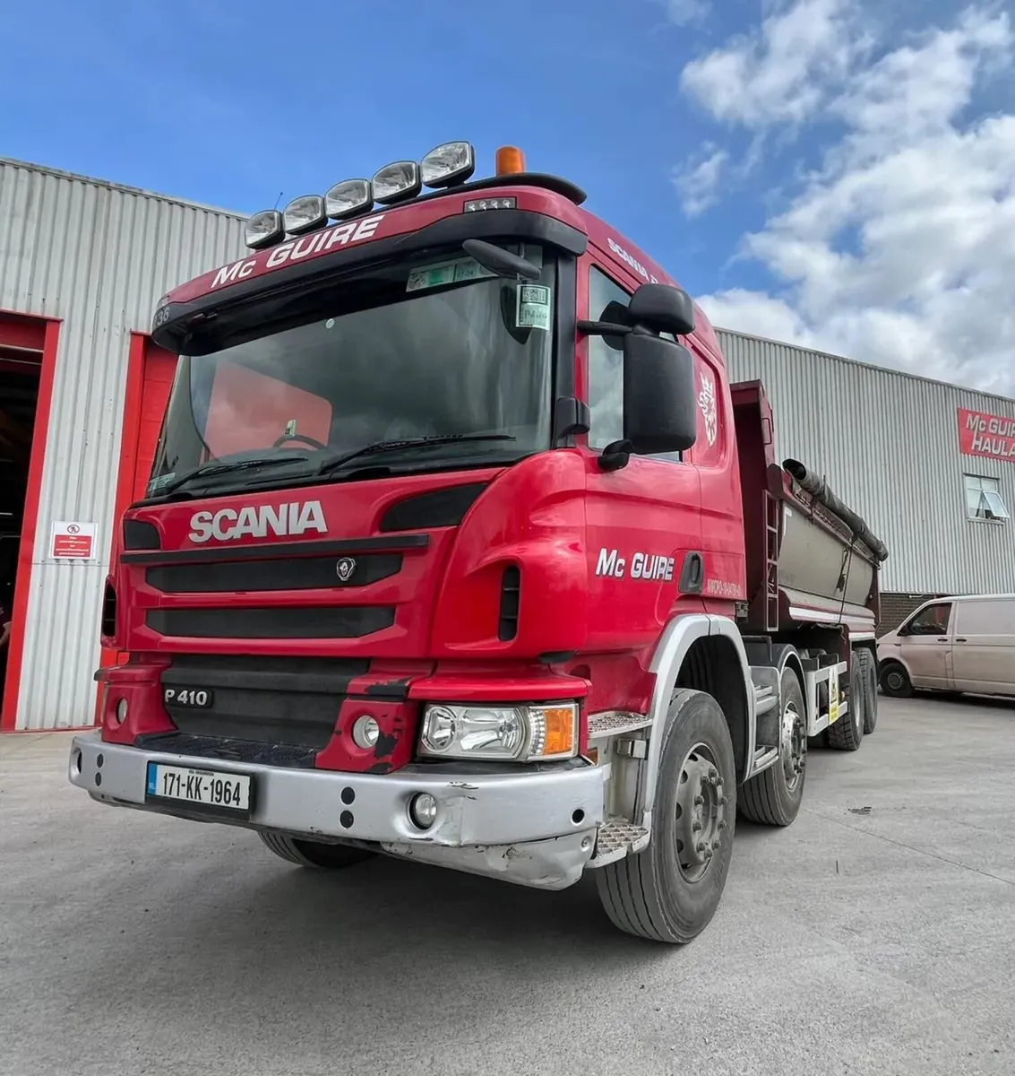 2017 Scania P410 8x4 Tipper - Image 2