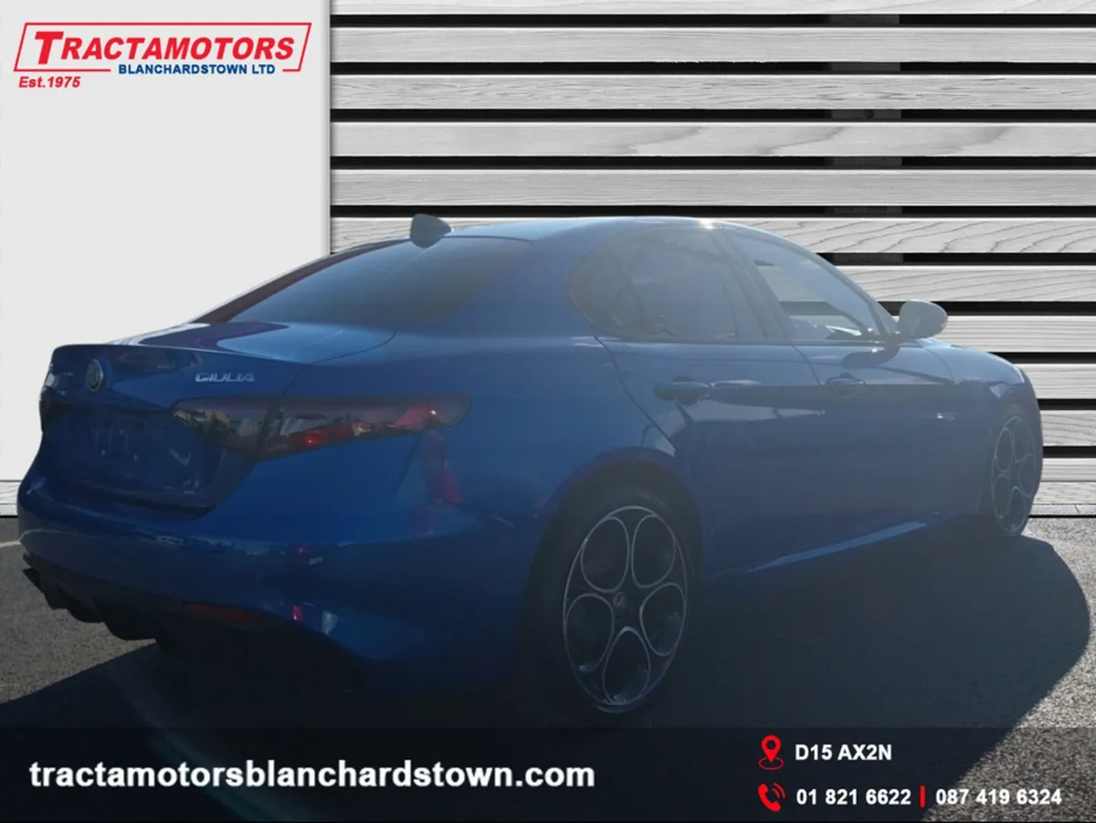 Alfa Romeo Giulia VELOCE 2.0 TURBO PETROL 280HP - Image 3