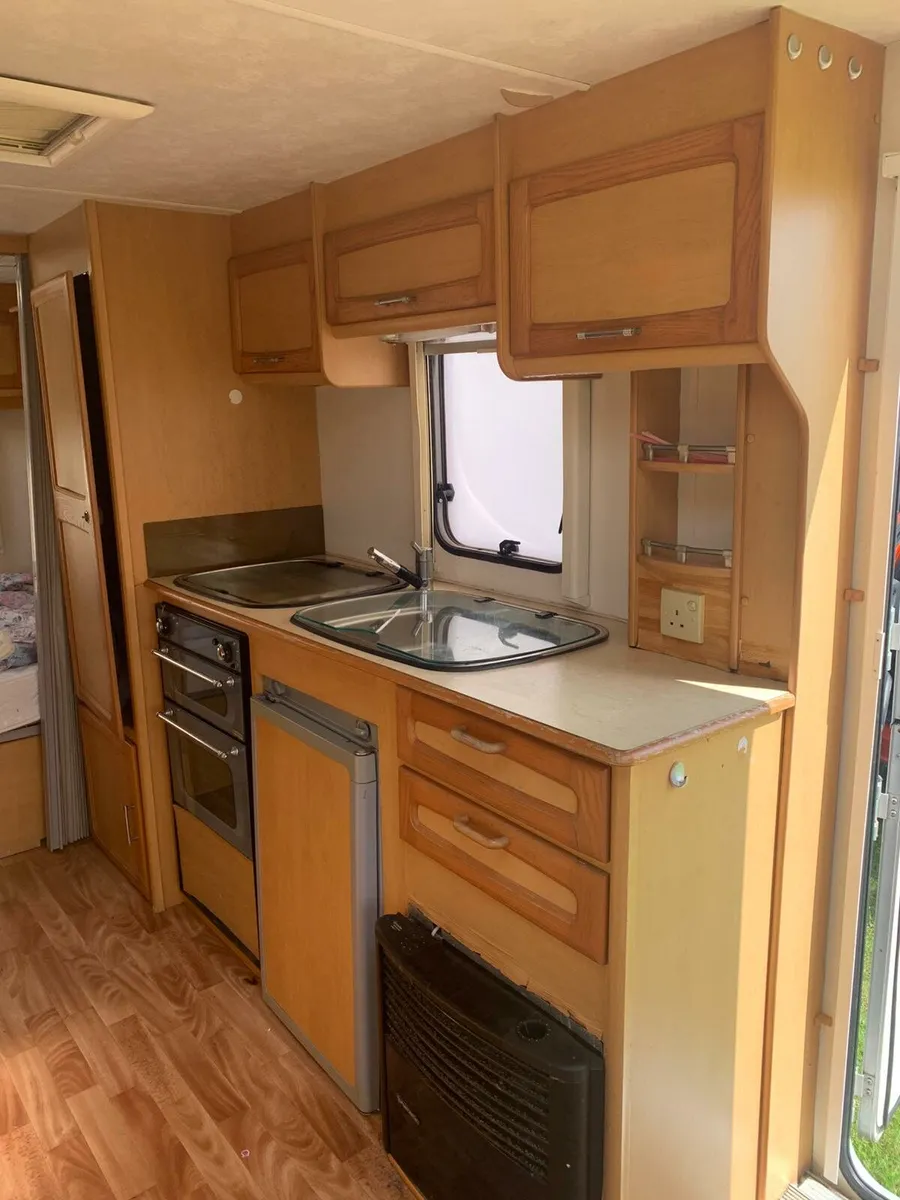 Magnum Caravan 4 birth fixed bed +Awning and annex - Image 2