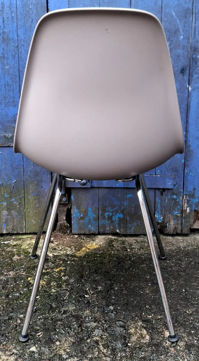 EAMES Plastic Chairs £110 Each/4 for £400 - Image 3