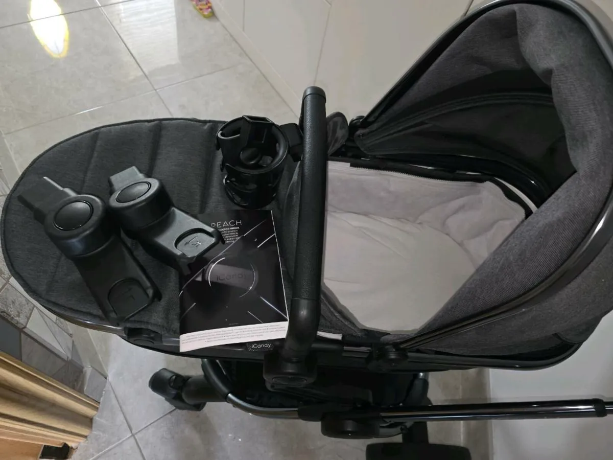 iCandy Peach 7 Buggy With Carrycot - Image 3
