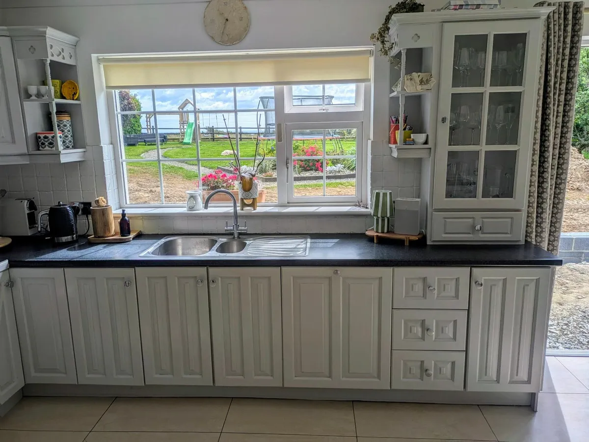 Kitchen Cabinets - Image 3