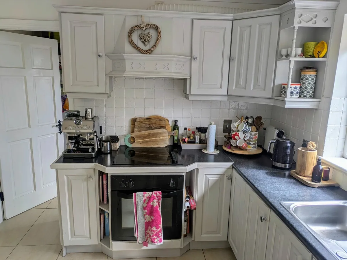 Kitchen Cabinets - Image 4
