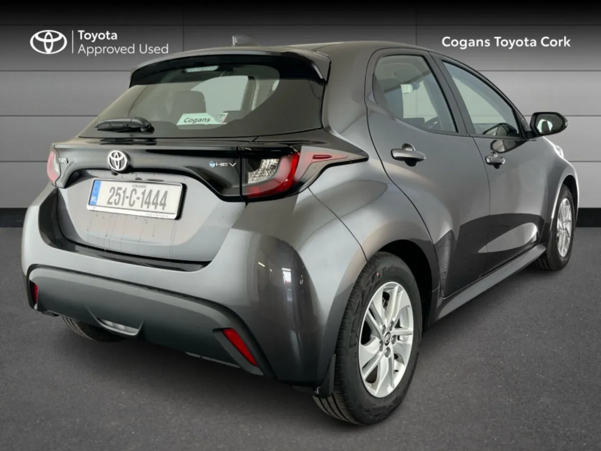 Toyota Yaris Luna - Image 2