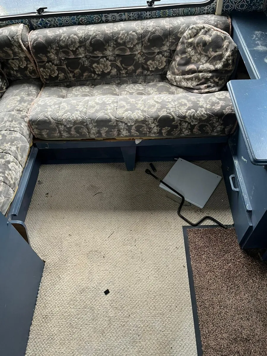 Caravan - Image 3