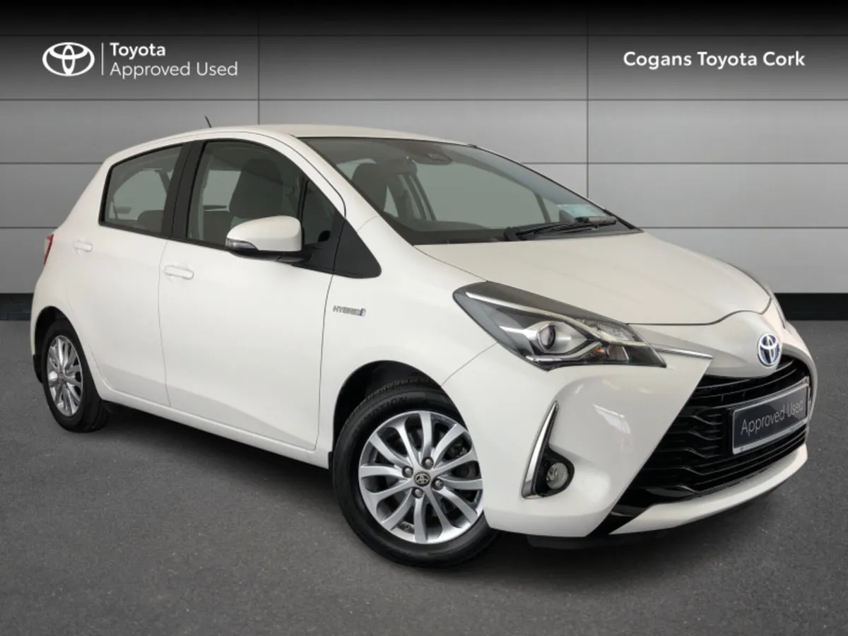 Toyota Yaris YARIS HYBRID 5DR LUNA - Image 1