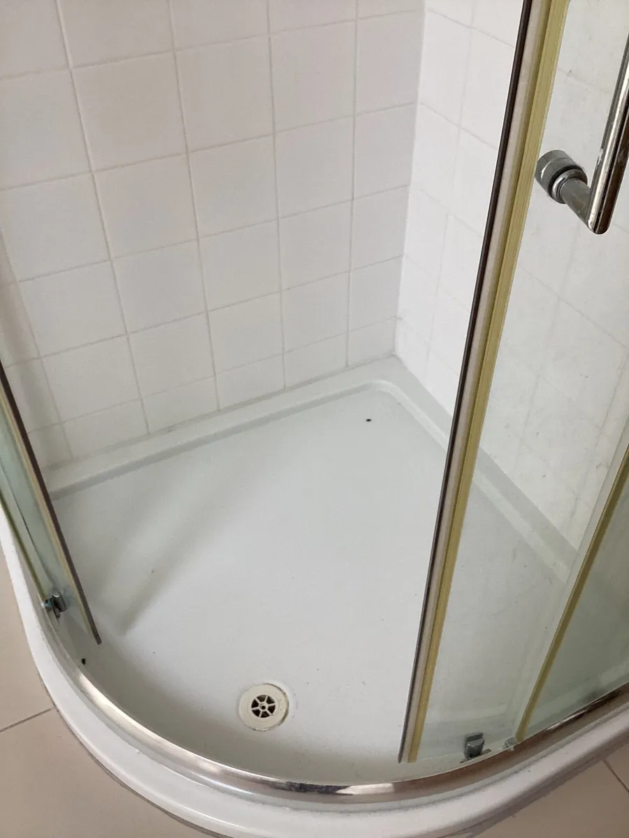Shower - Image 1