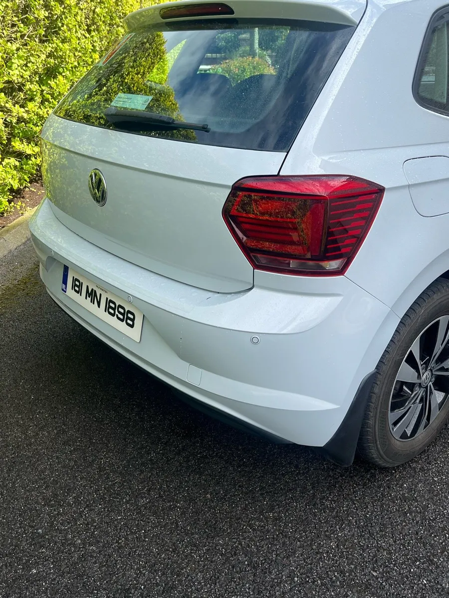 2018 Volkswagen Polo - Image 2