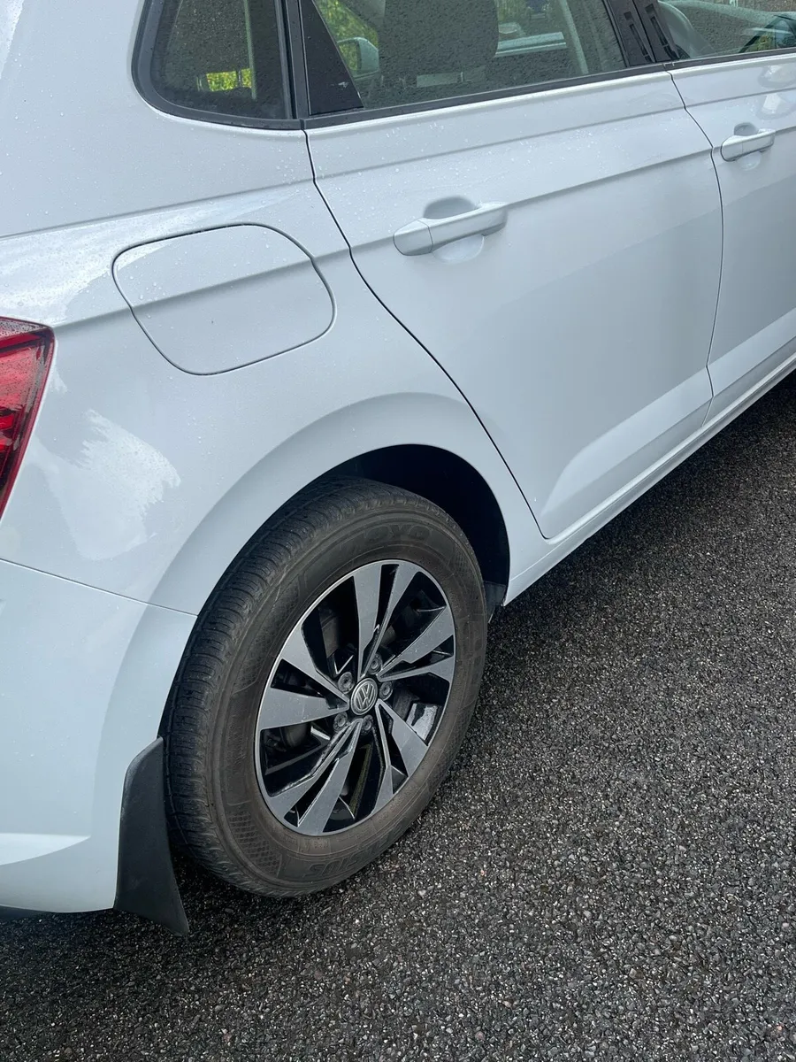 2018 Volkswagen Polo - Image 4