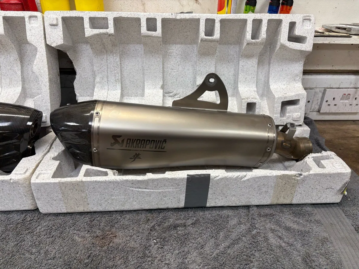 Akrapovič Gen 3 Hayabusa - Image 3