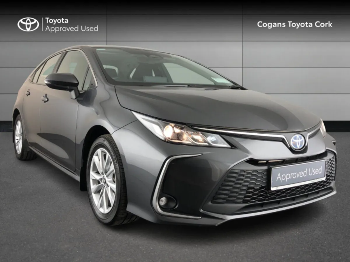 Toyota Corolla Luna Saloon - Image 1