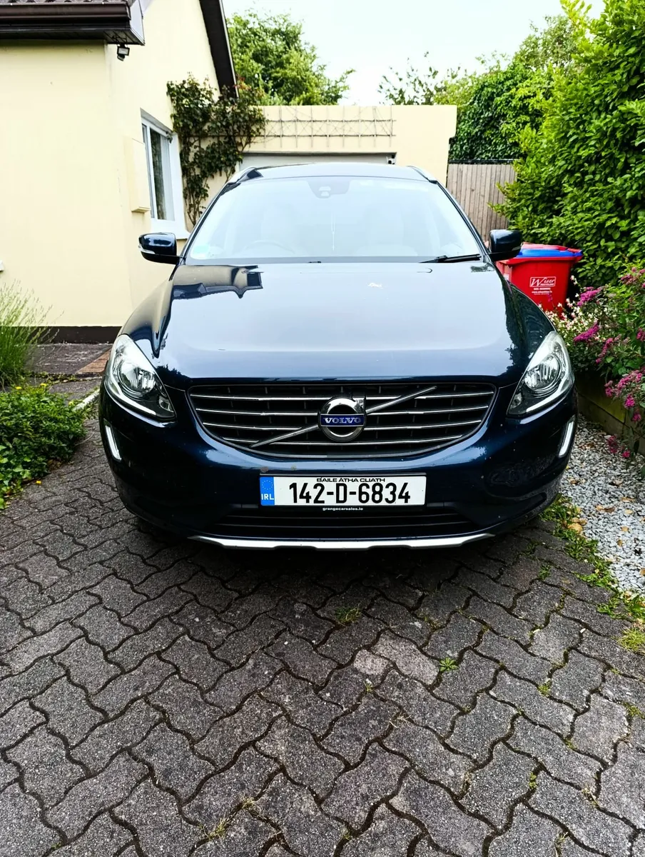 Volvo XC60 2014 SE Lux A/T - Image 1