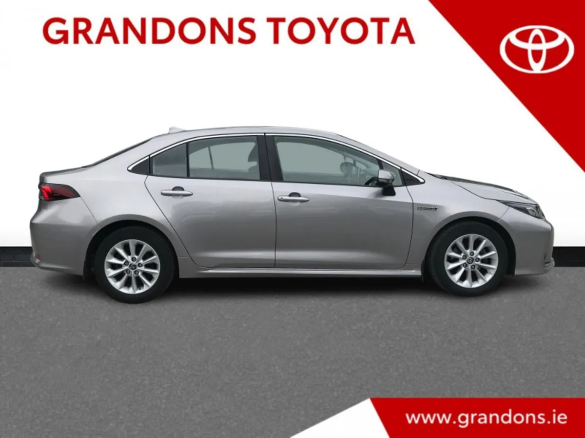 Toyota Corolla LUNA SALOON - GRANDONS - Image 3