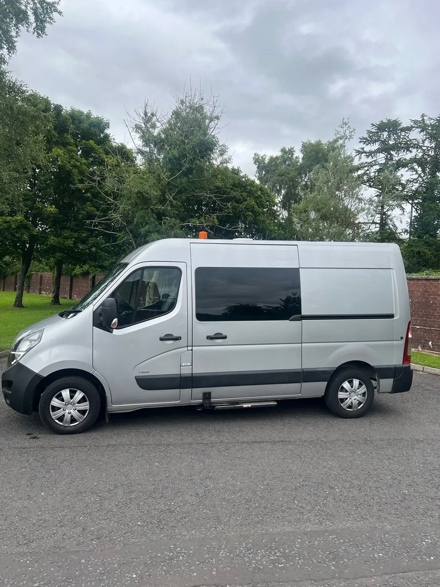 2021 Vauxhall movano 135 cdti 8 seater crew van - Image 3