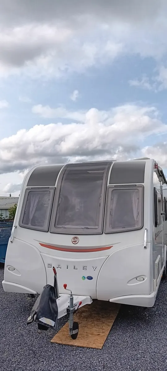 Bailey Unicorn Madrid series 111  2016 3 berth - Image 3