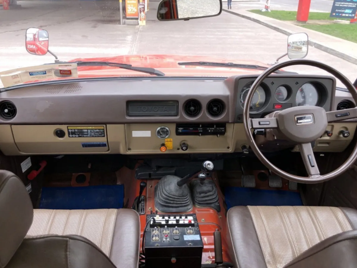 Toyota Land Cruiser FJ61 Fire Truck - Image 3
