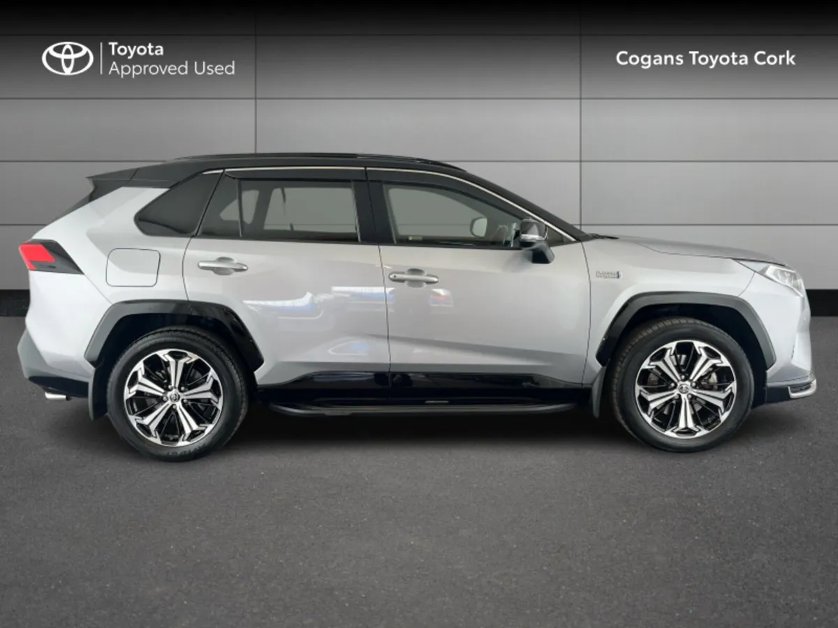 Toyota RAV4 RAV4 PLUG-IN HYBRID SPORT - Image 3