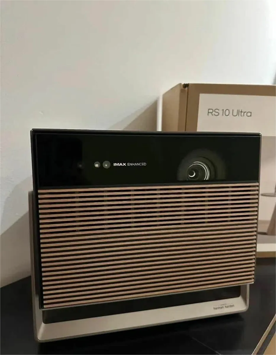 Xgimi Rs 10 Ultra Projector - Image 1