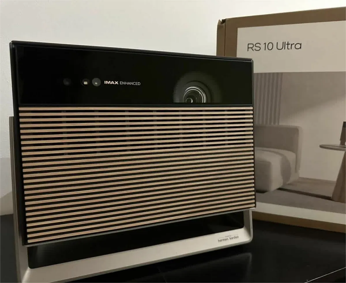 Xgimi Rs 10 Ultra Projector - Image 3