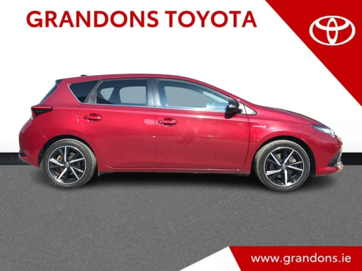 Toyota Auris HYBRID LUNA SPORT - GRANDONS - Image 3