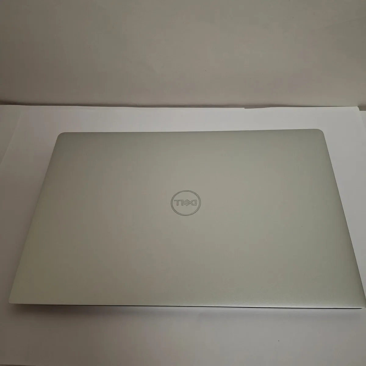 Dell XPS 13 9380 i5-8265U (8th Gen) Laptop - Image 1