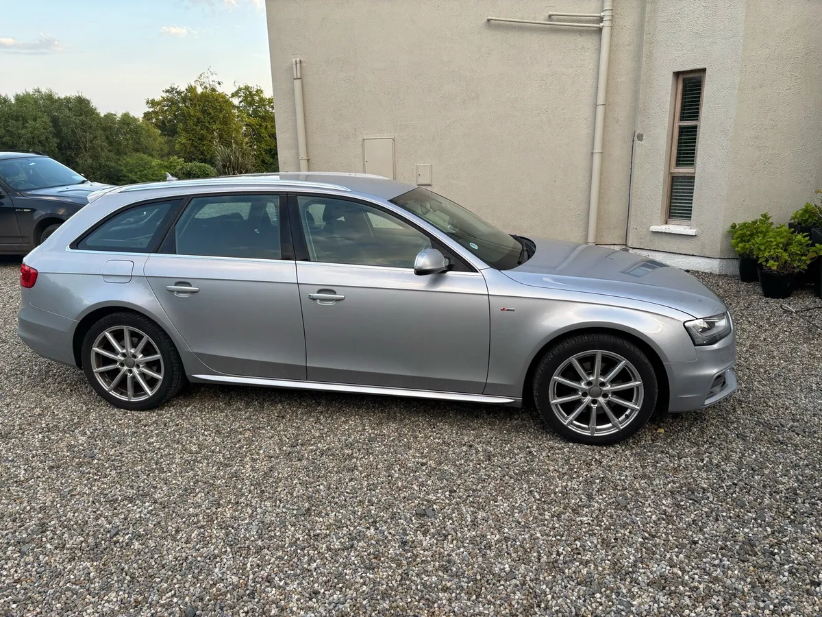 Audi A4 estate - Image 2