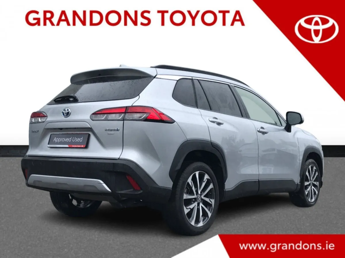 Toyota Corolla LUNA SPORT 4DR - GRANDONS - Image 2