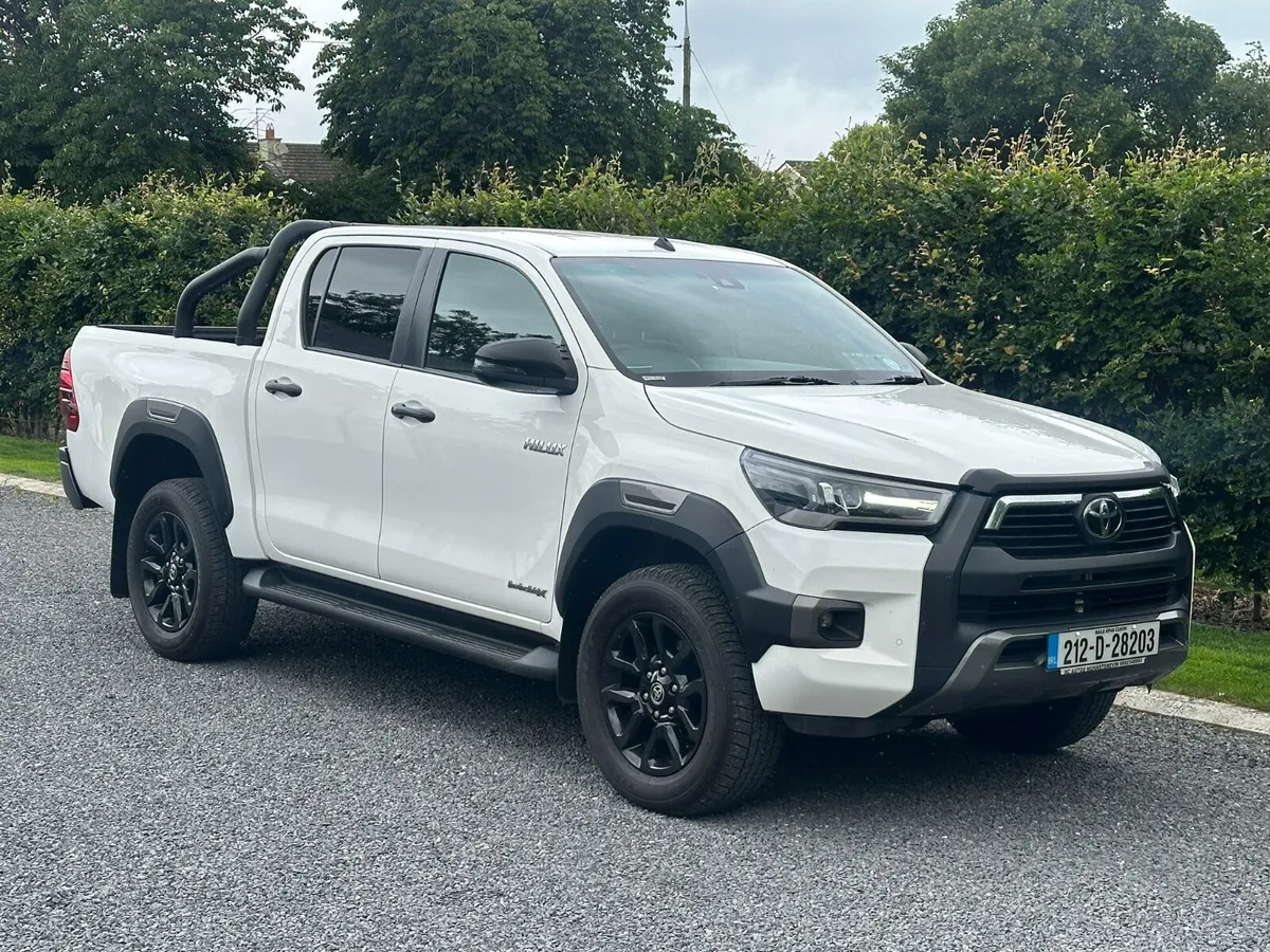 2021 Toyota Hilux 2.8 D-4D Invincible X Crewcab - Image 1