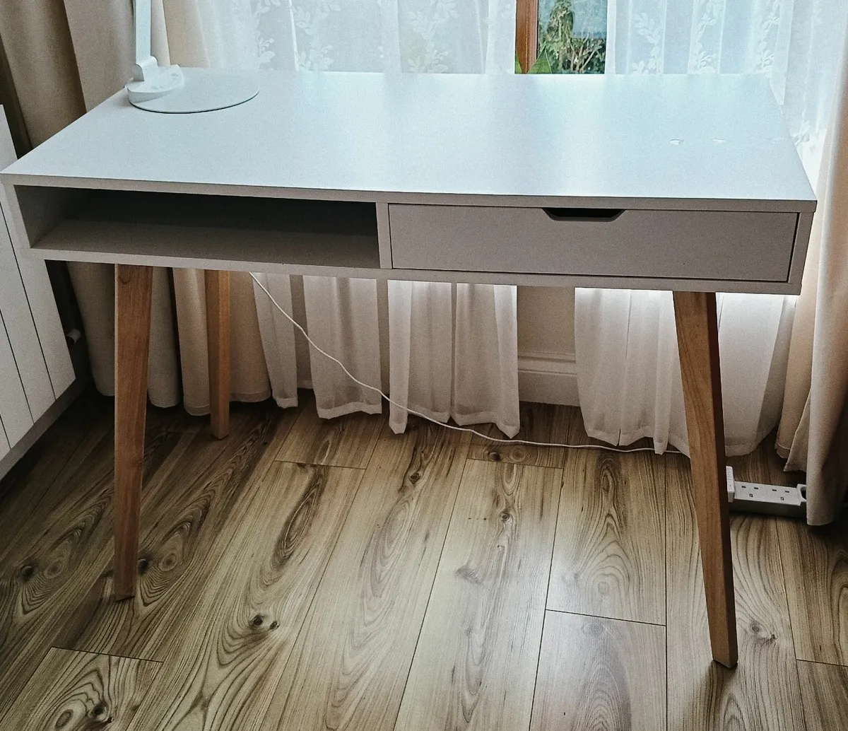 Desk - Image 1
