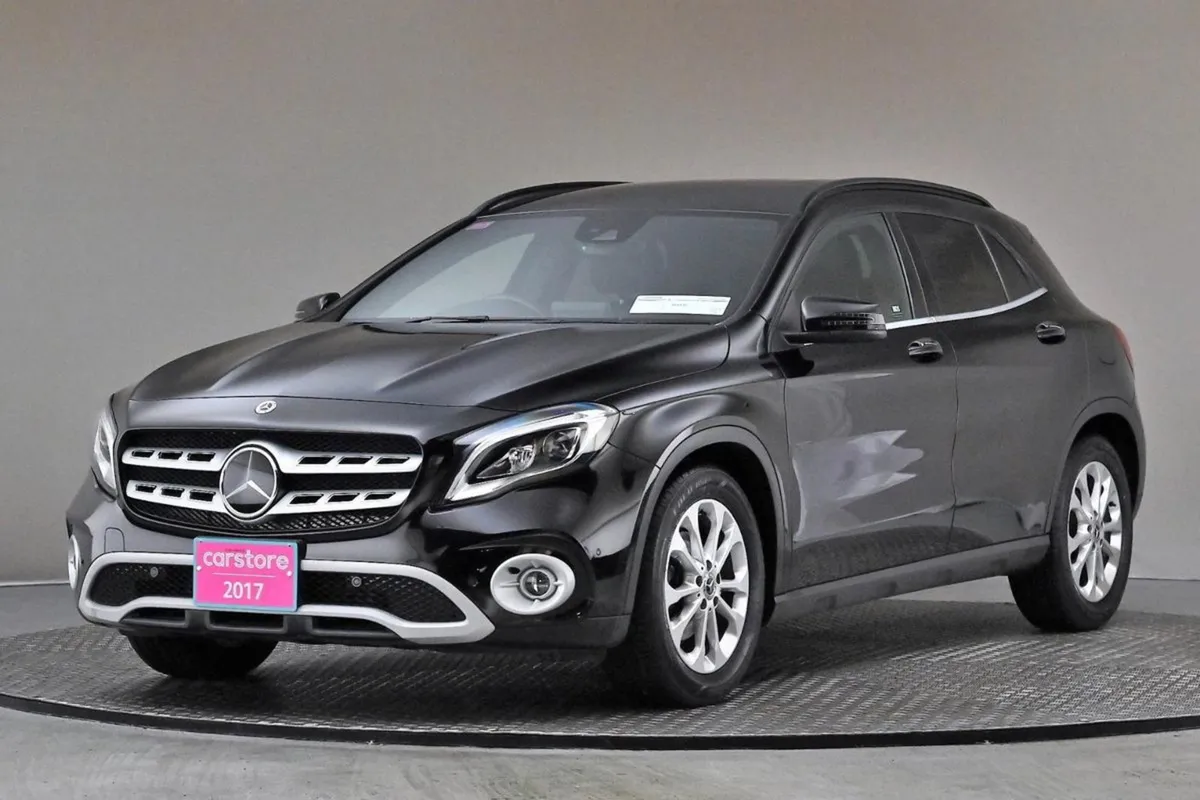 Mercedes-Benz GLA Class GLA 180  powered Tailgate - Image 3