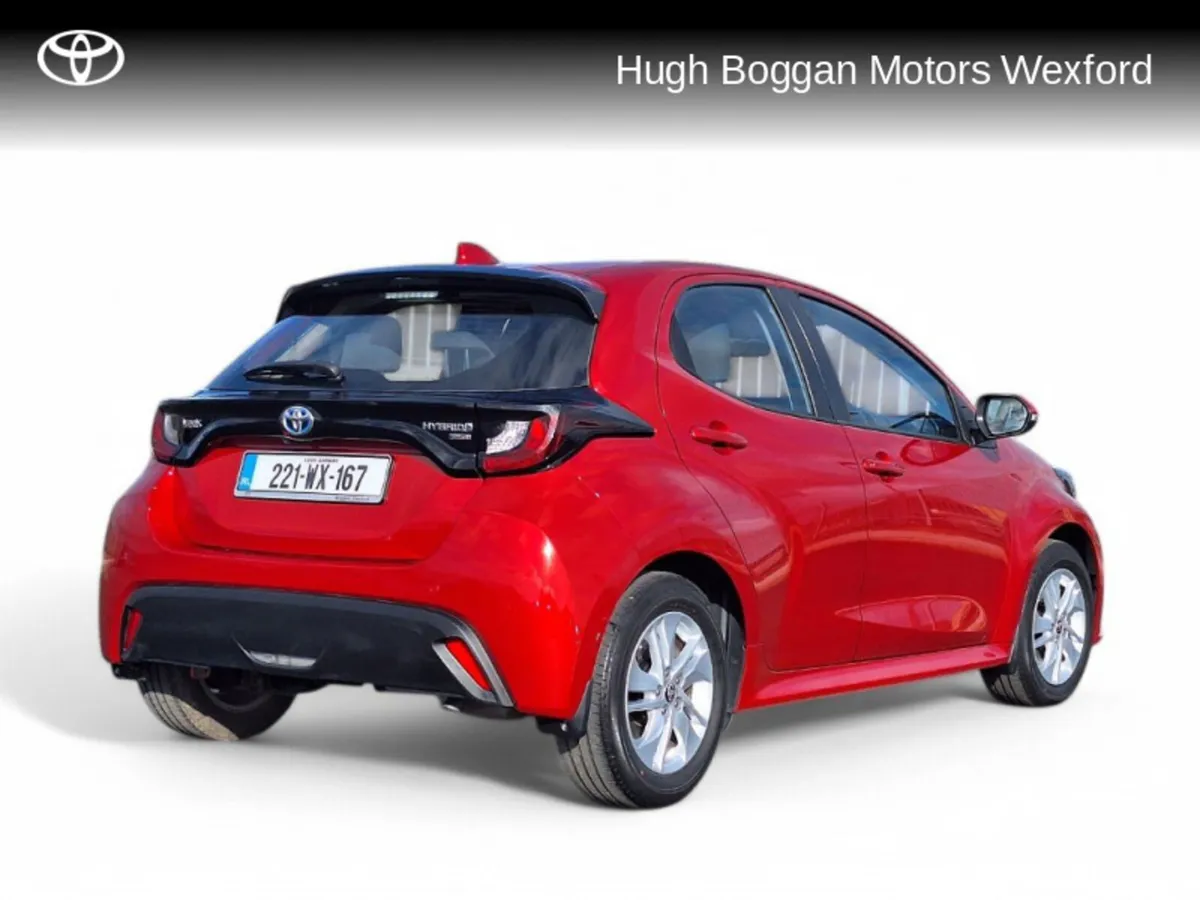 Toyota Yaris HYBRID LUNA 4DR AUTO - Image 2