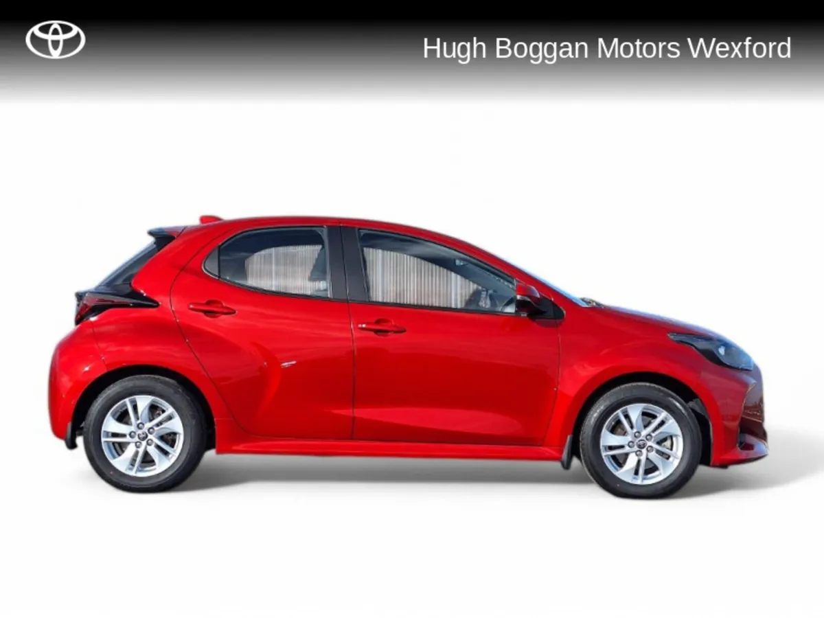 Toyota Yaris HYBRID LUNA 4DR AUTO - Image 3