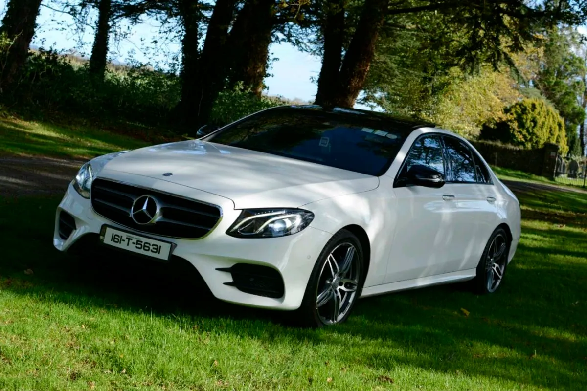 Mercedes Benz E220 D AMG Line Premium - Image 2