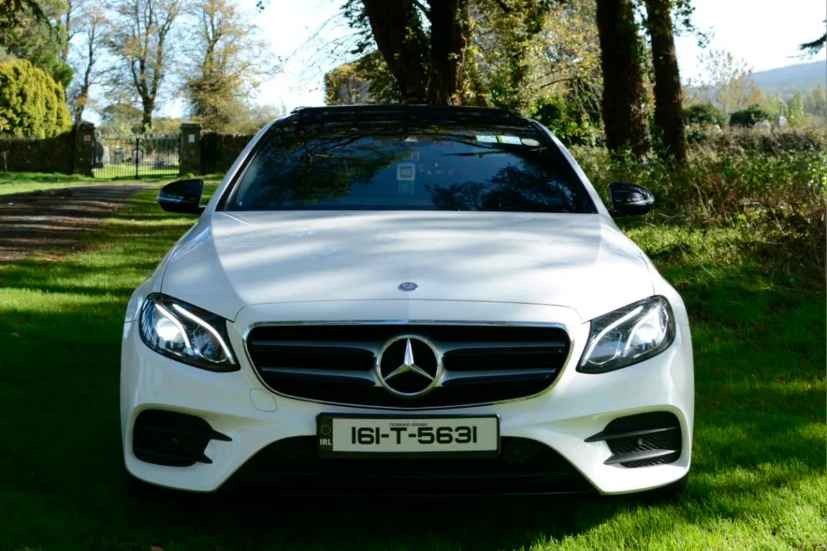 Mercedes Benz E220 D AMG Line Premium - Image 4