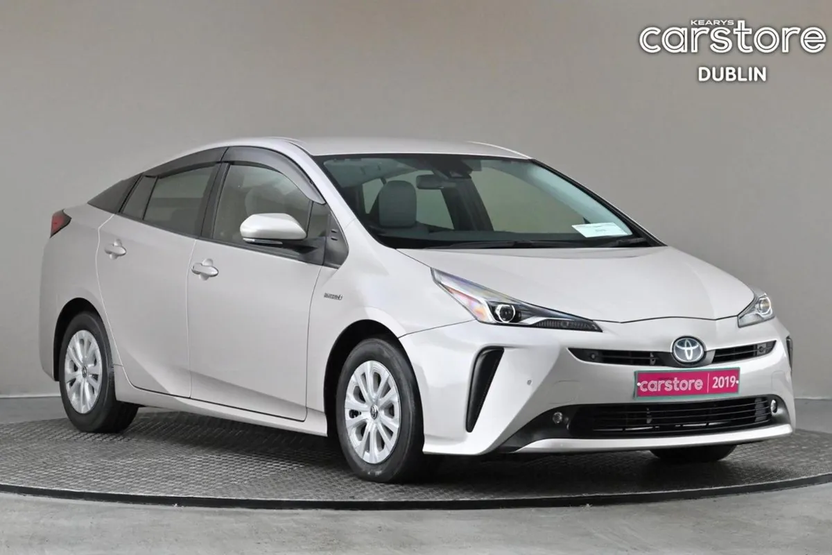 Toyota Prius 1.8 Hybrid  2tone Interior reverse C - Image 1