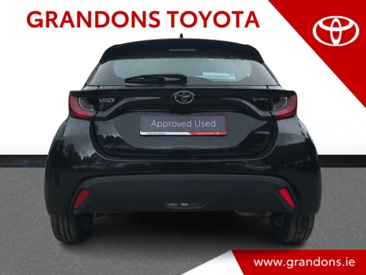 Toyota Yaris HYBRID 1.5 LUNA - GRANDONS - Image 4