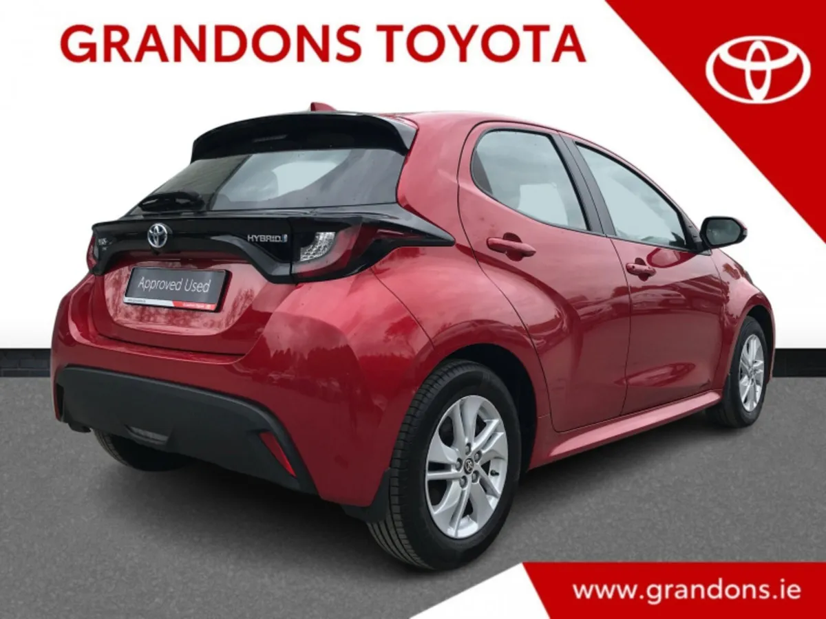 Toyota Yaris HYBRID LUNA - GRANDONS - Image 2