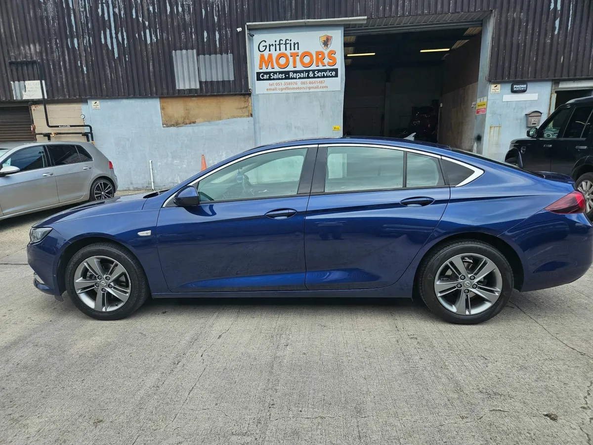 2021 Opel Insignia Grand Sport SRi - Image 2