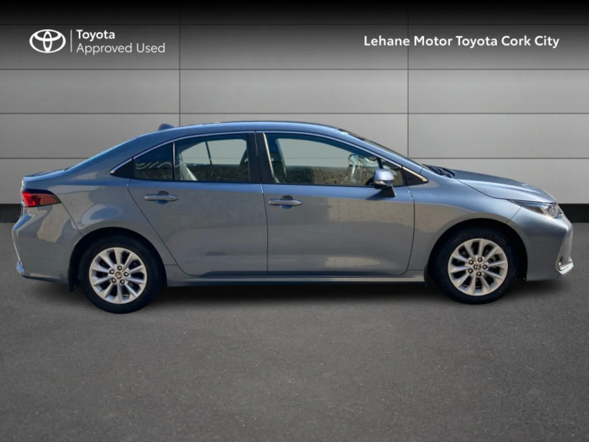 Toyota Corolla LUNA 4DR AUTO HYBRID - Image 3