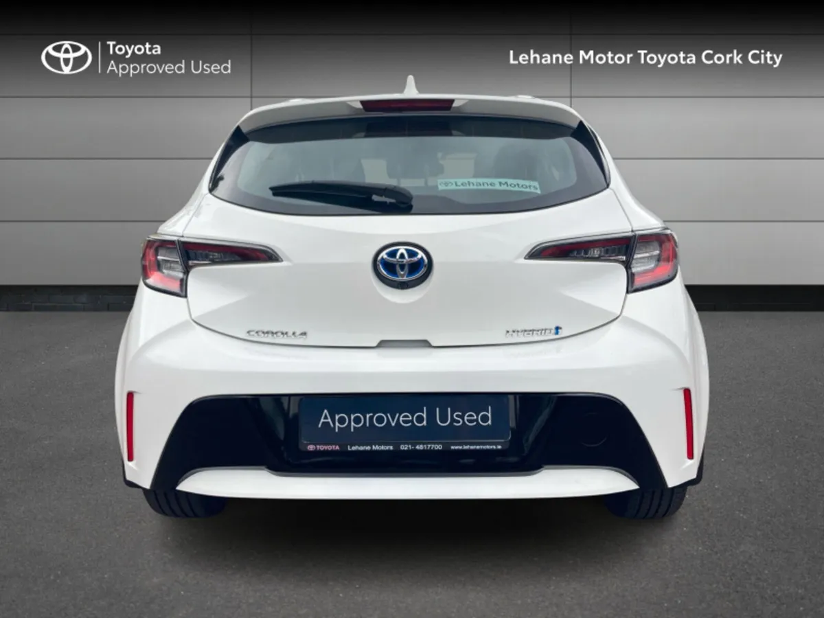 Toyota Corolla HYBRID LUNA H/B 4DR AUTO - Image 4