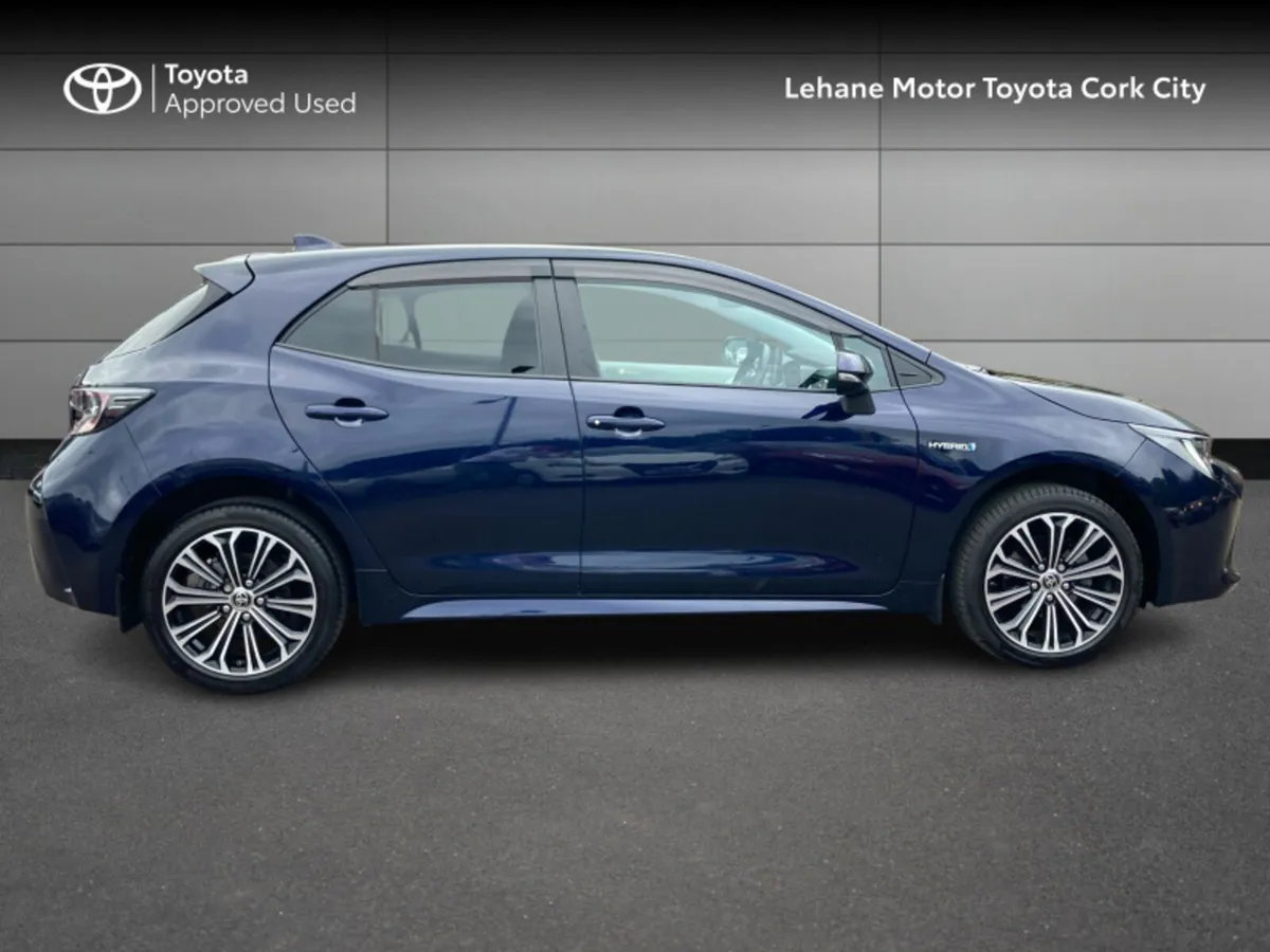 Toyota Corolla HYBRID SOL H/B 4DR AUTO - Image 3