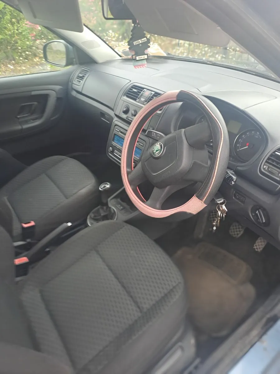 Skoda Fabia 2010 - Image 4