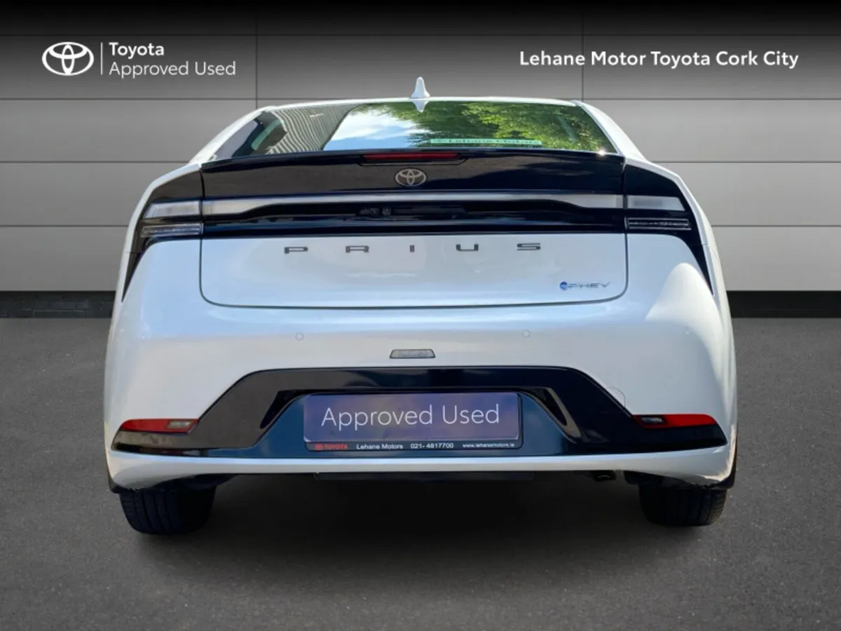 Toyota Prius 2.0 - Image 4