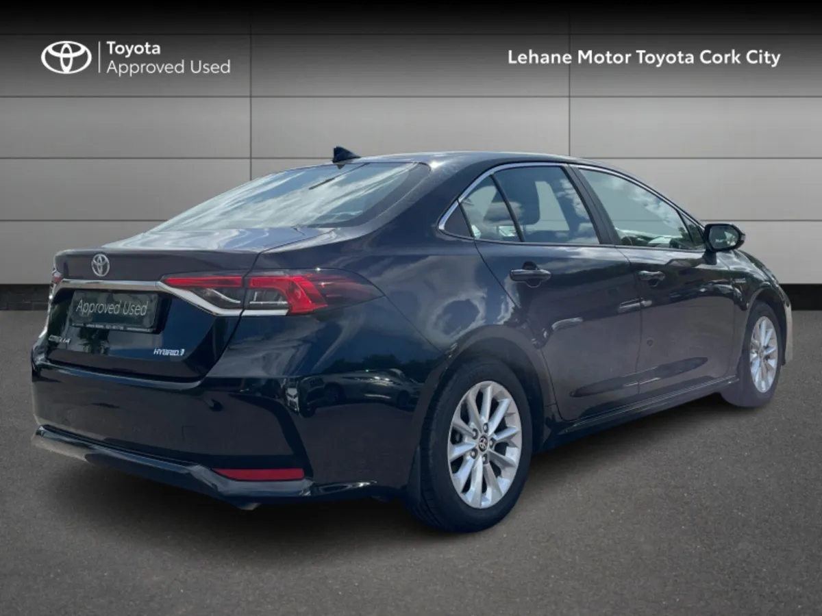Toyota Corolla HYB LUNA SALOON 4DR AUTO HYBRID - Image 2