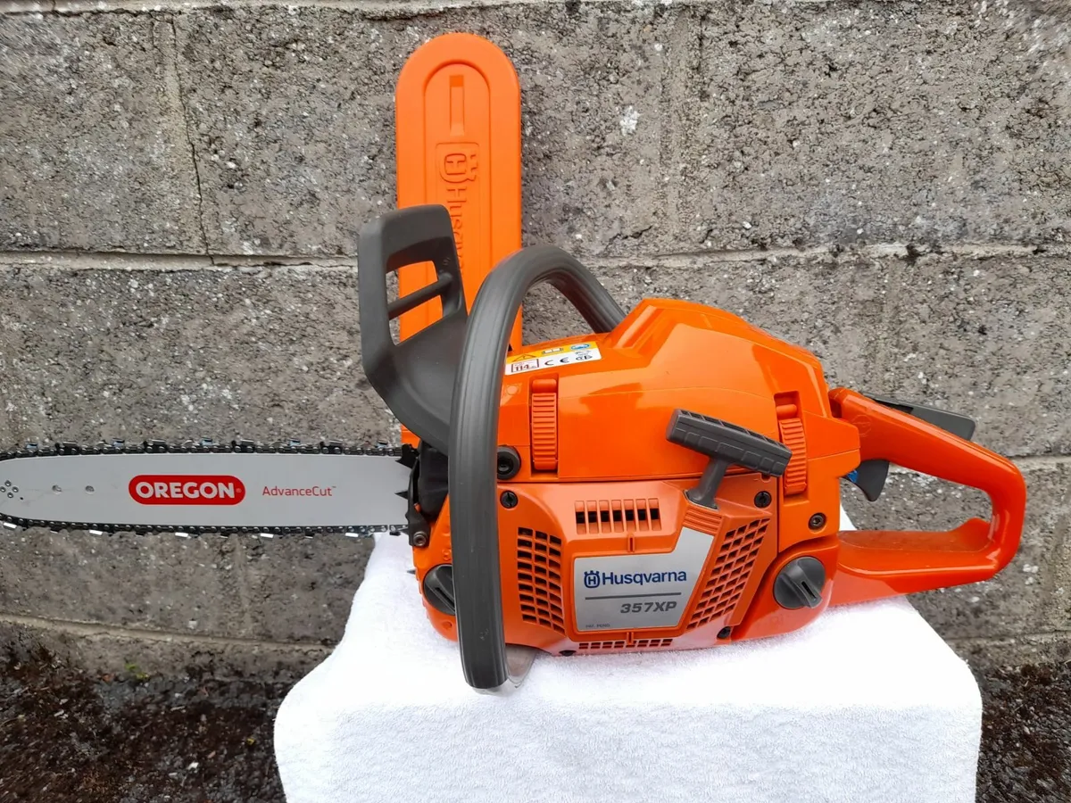 Selling Chainsaw - Image 1