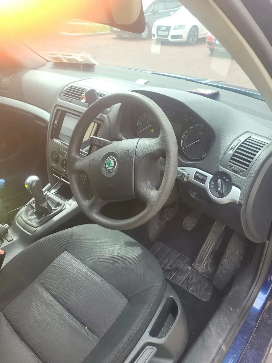 08 Skoda Octavia - Image 3