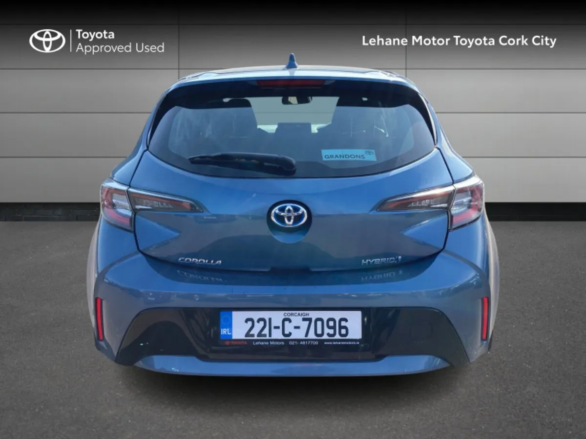 Toyota Corolla LUNA H/B 4DR AUTO HYBRID - Image 4