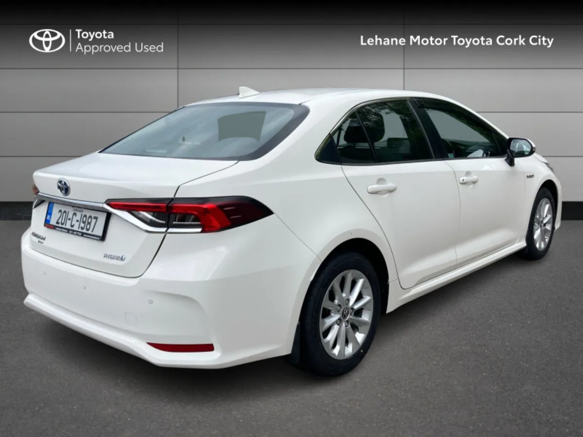 Toyota Corolla COROLLA HYBRID LUNA SAL - Image 2