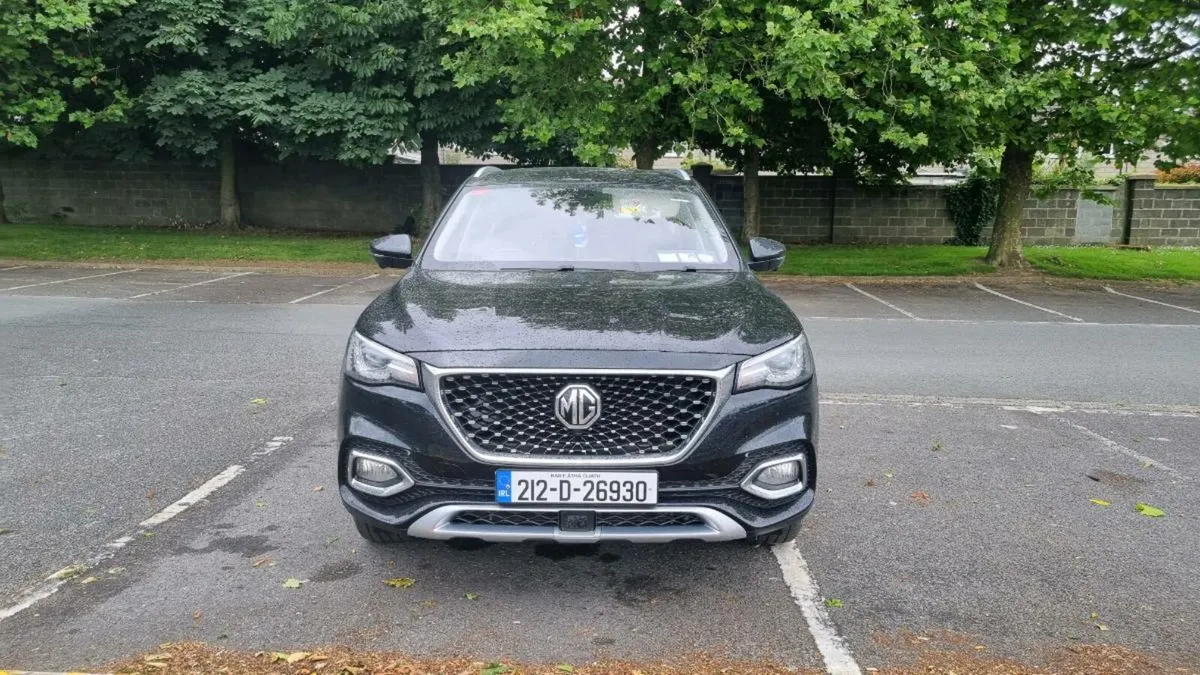 MG HS - Image 2